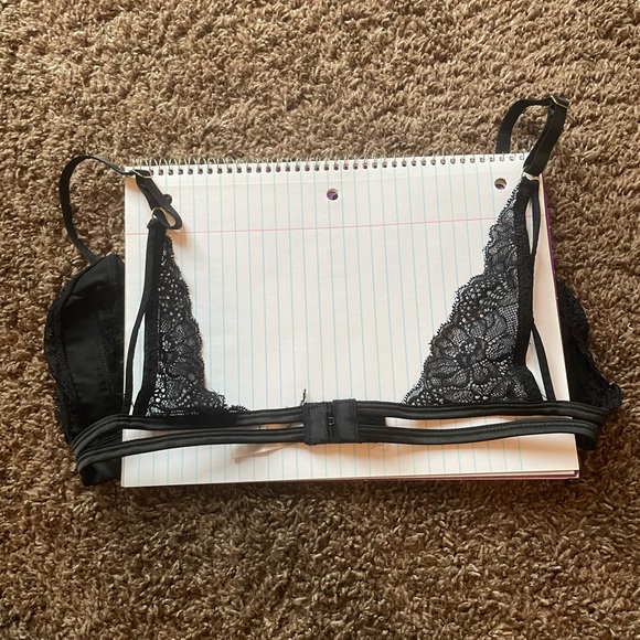 NWOT Bralette and Garter Belt Set - Picture 4 of 13